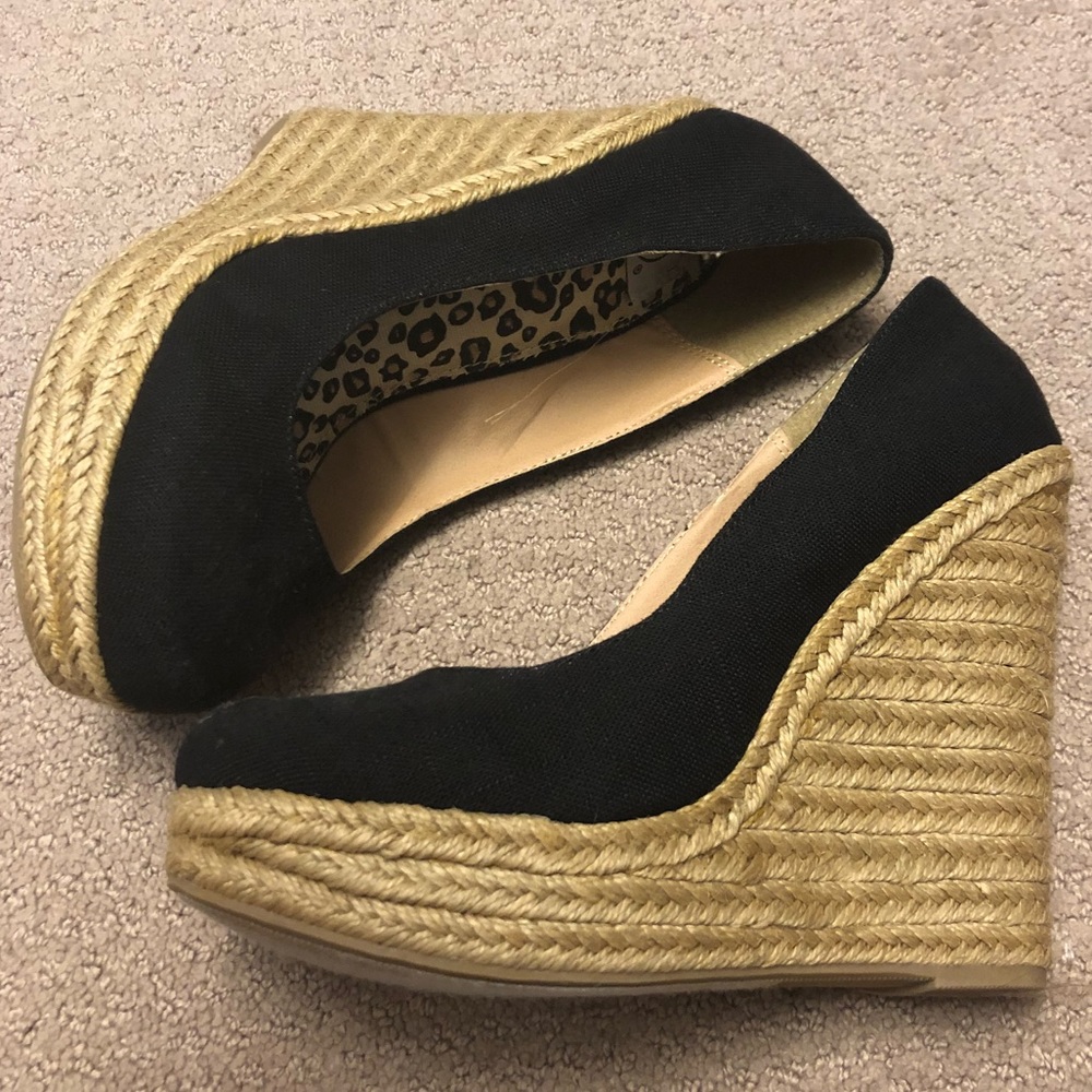 Wedge heels